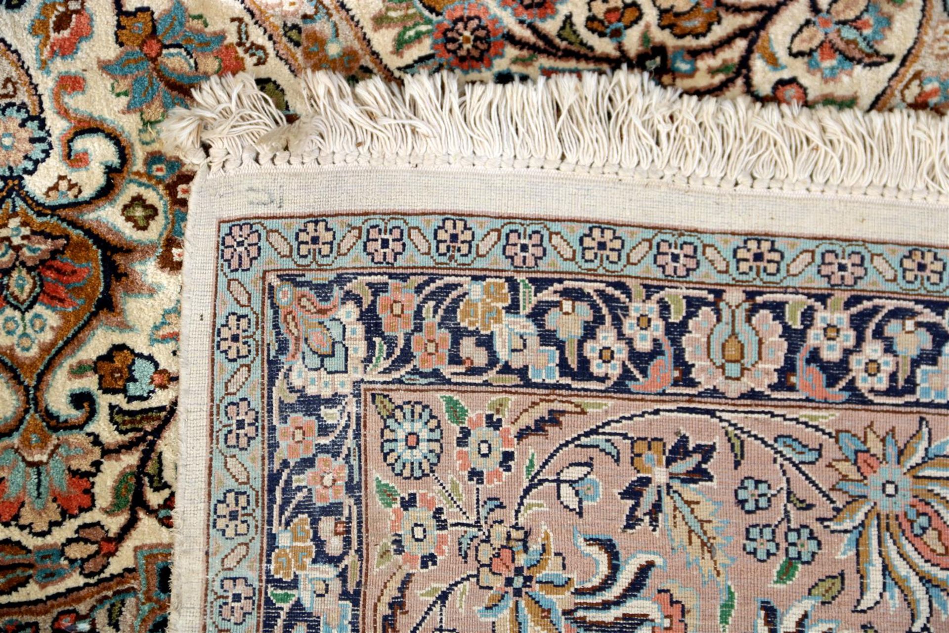 Carpet - Image 5 of 5