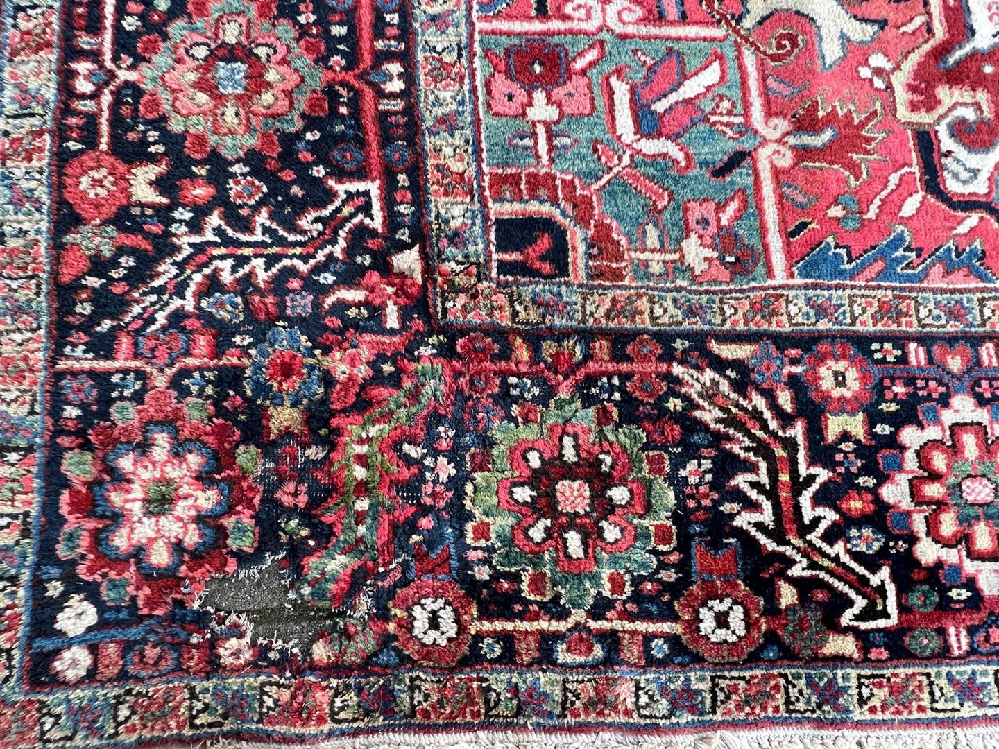 Hand-knotted oriental carpet - Bild 3 aus 4