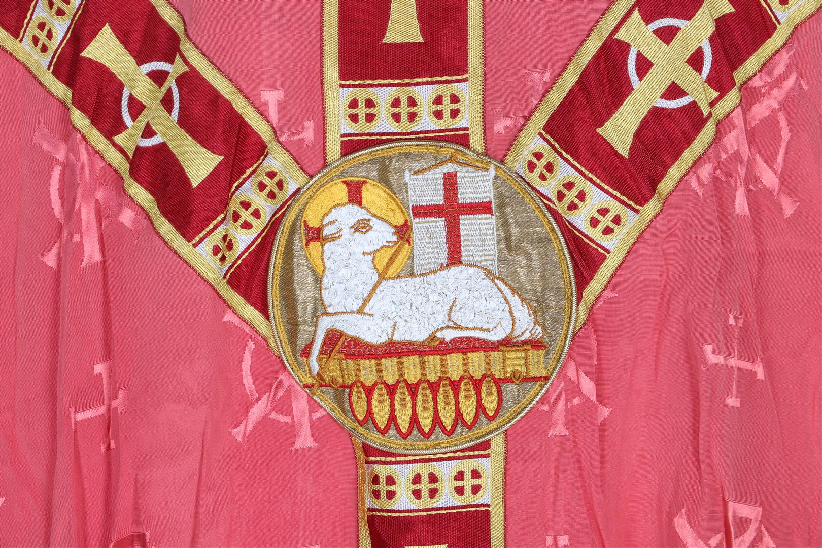 Decorated chasubles - Image 21 of 27