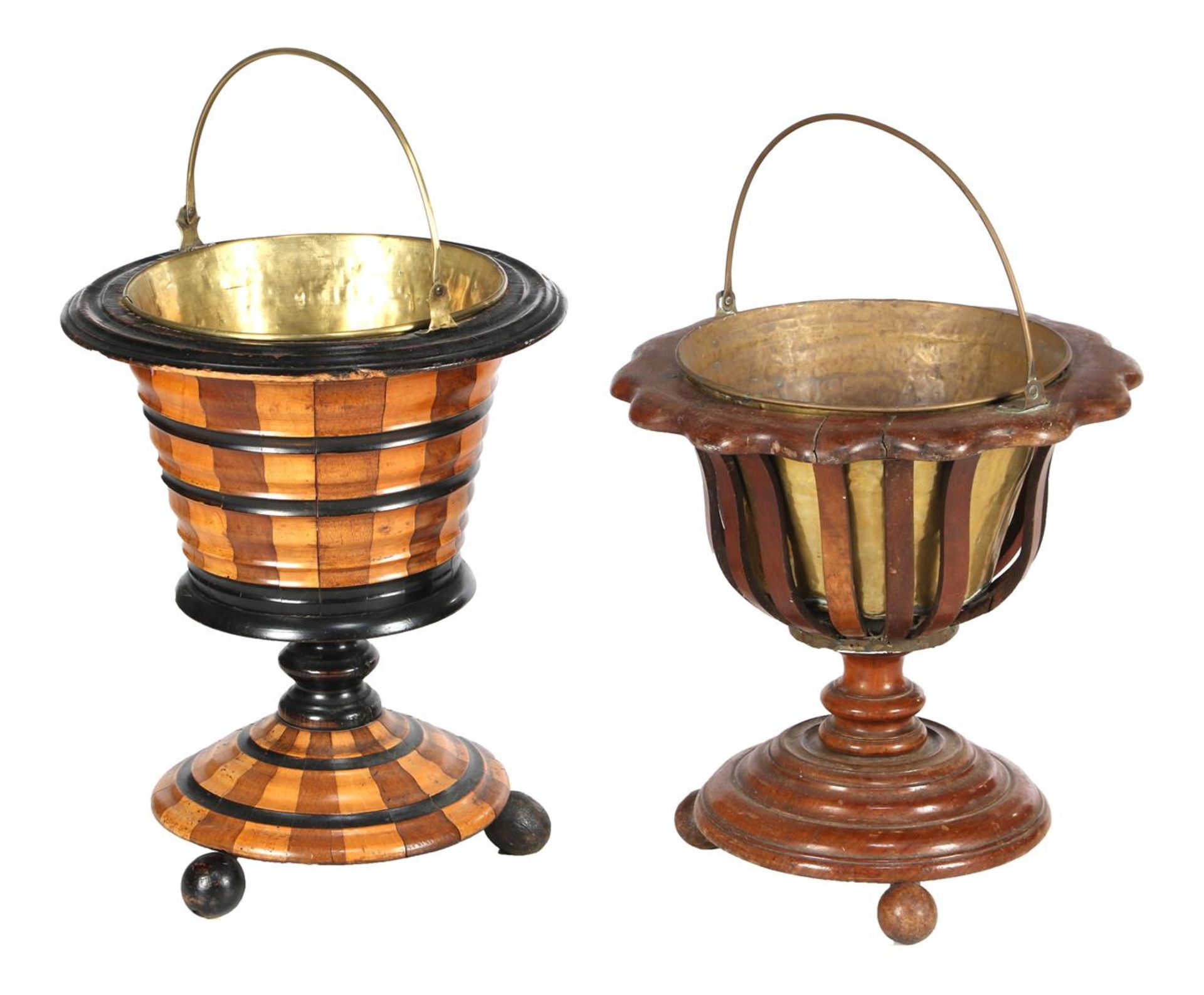 Mahogany slatted tea stove