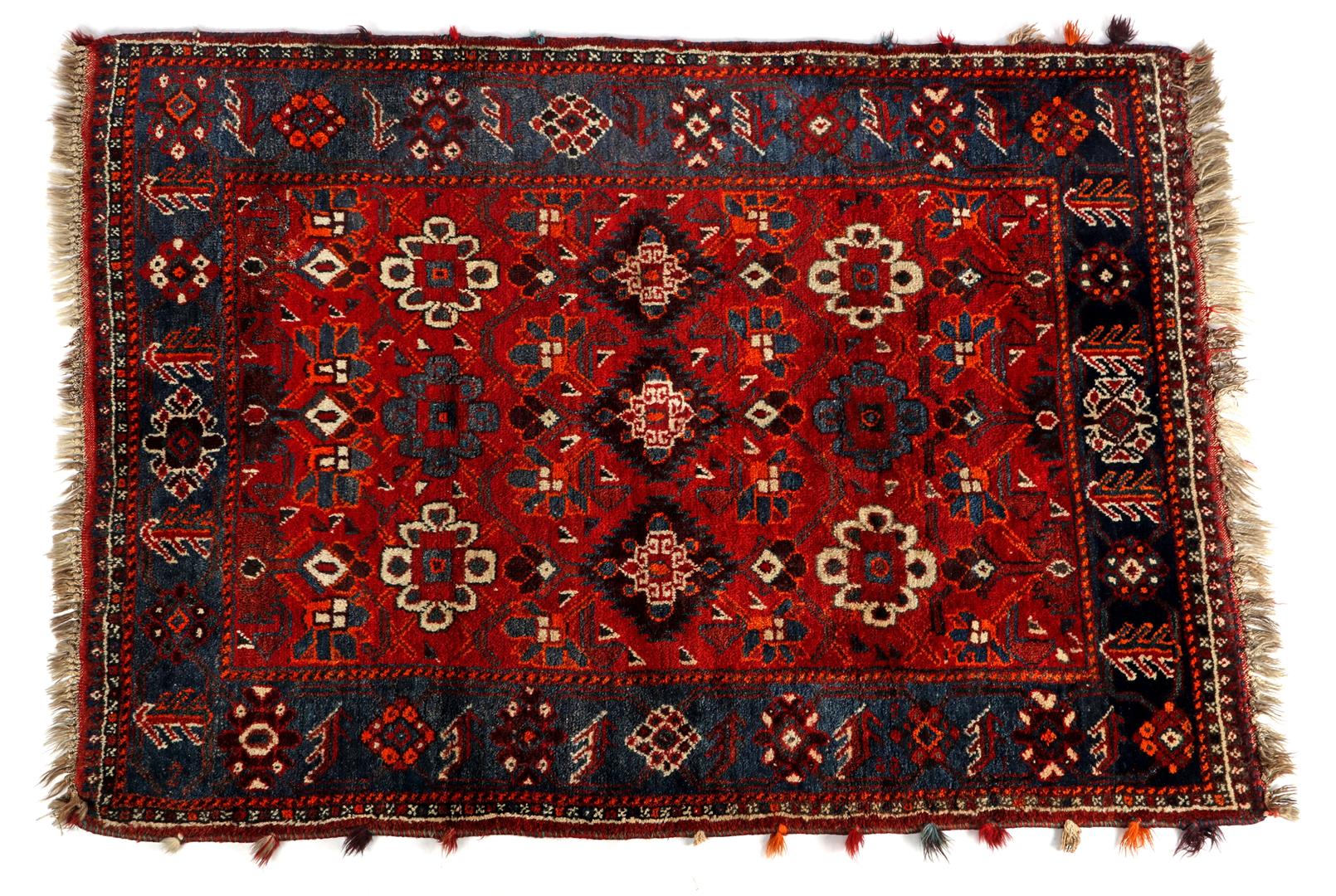 Hand-knotted wool carpet 