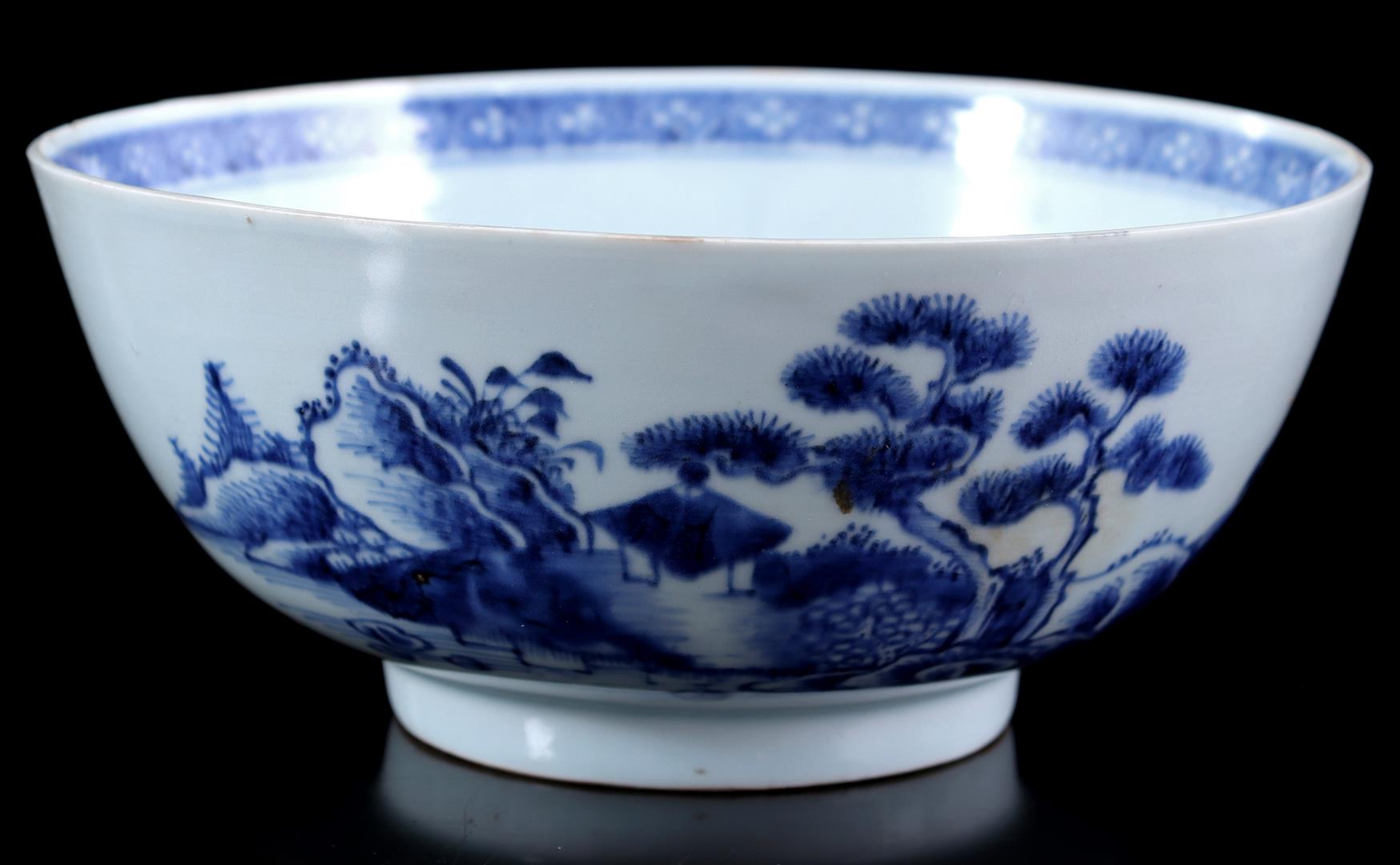 Porcelain bowl