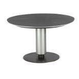 Leolux Caldera 566 table