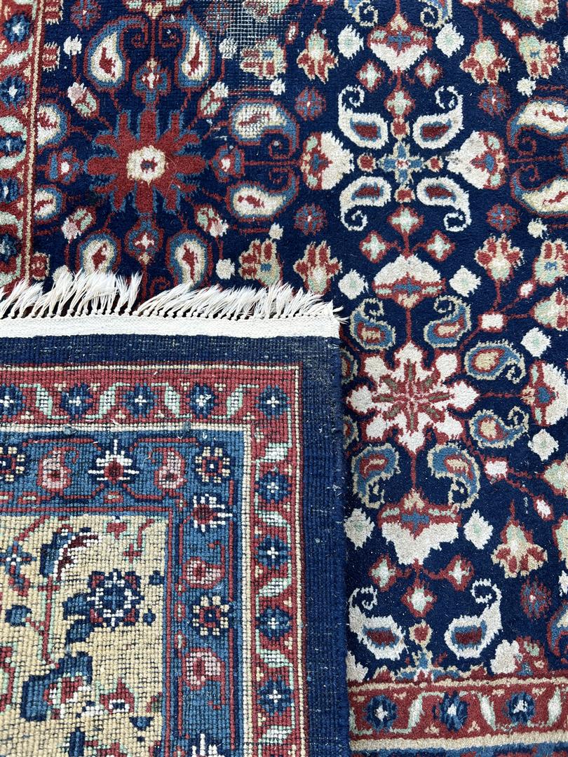 Hand-knotted oriental carpet - Bild 4 aus 4