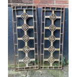 2x cast iron decoration