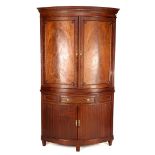 Corner cabinet