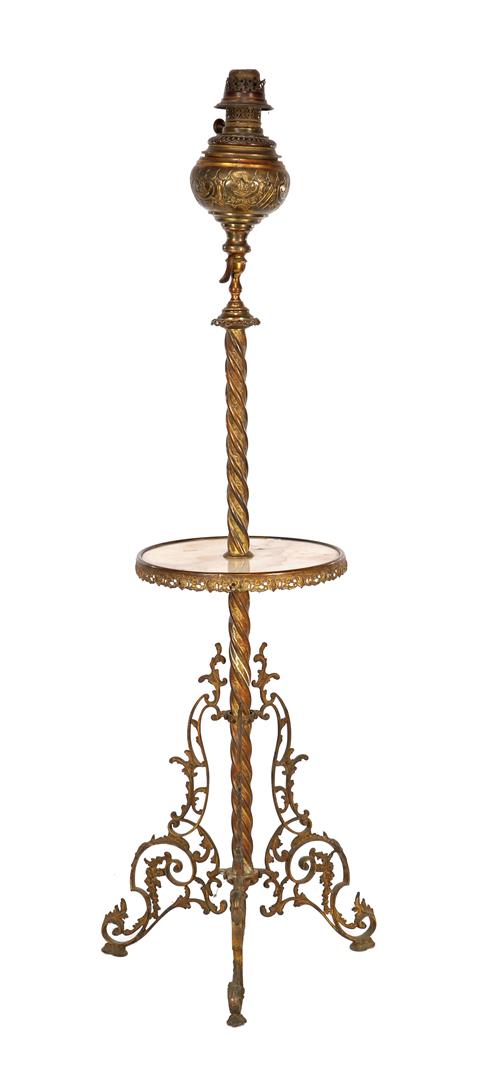 Standing oil/floor lamp