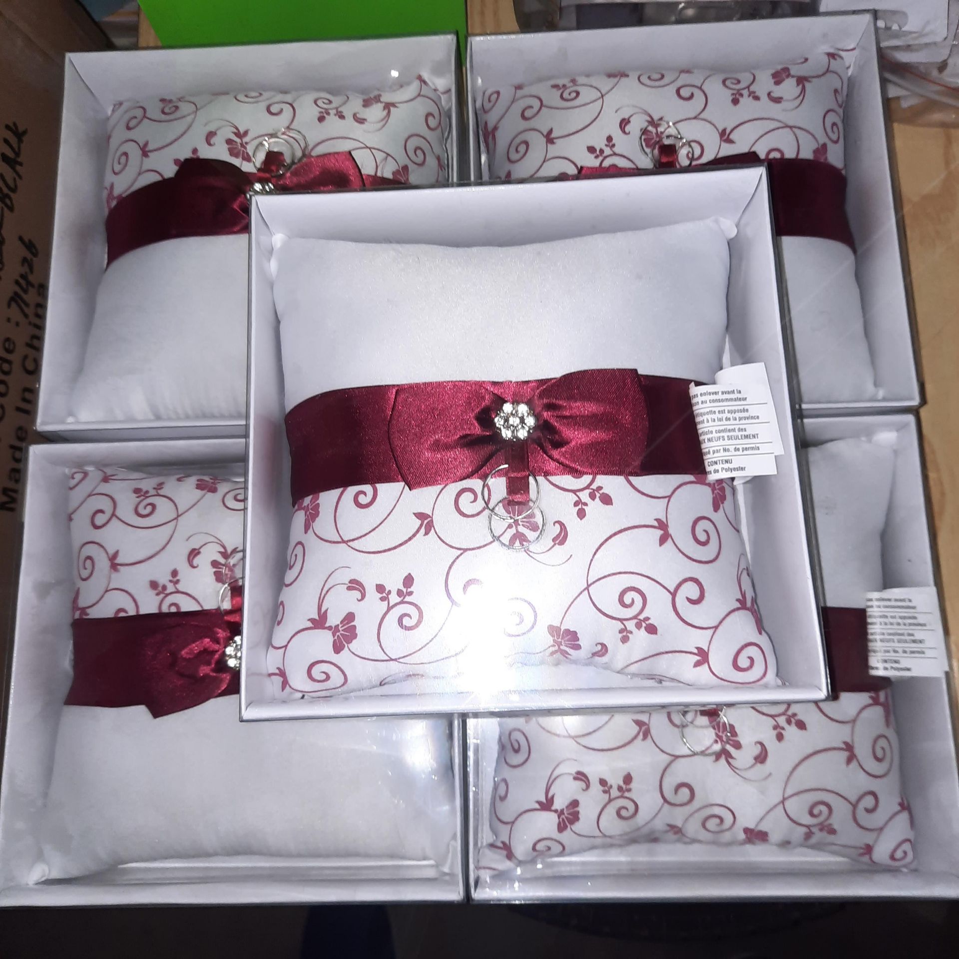 X 5 NEW & INDIVIDUALLY BOXED 8'' RED/WHITE WITH DIAMOND EFFECT RING PILLOWS