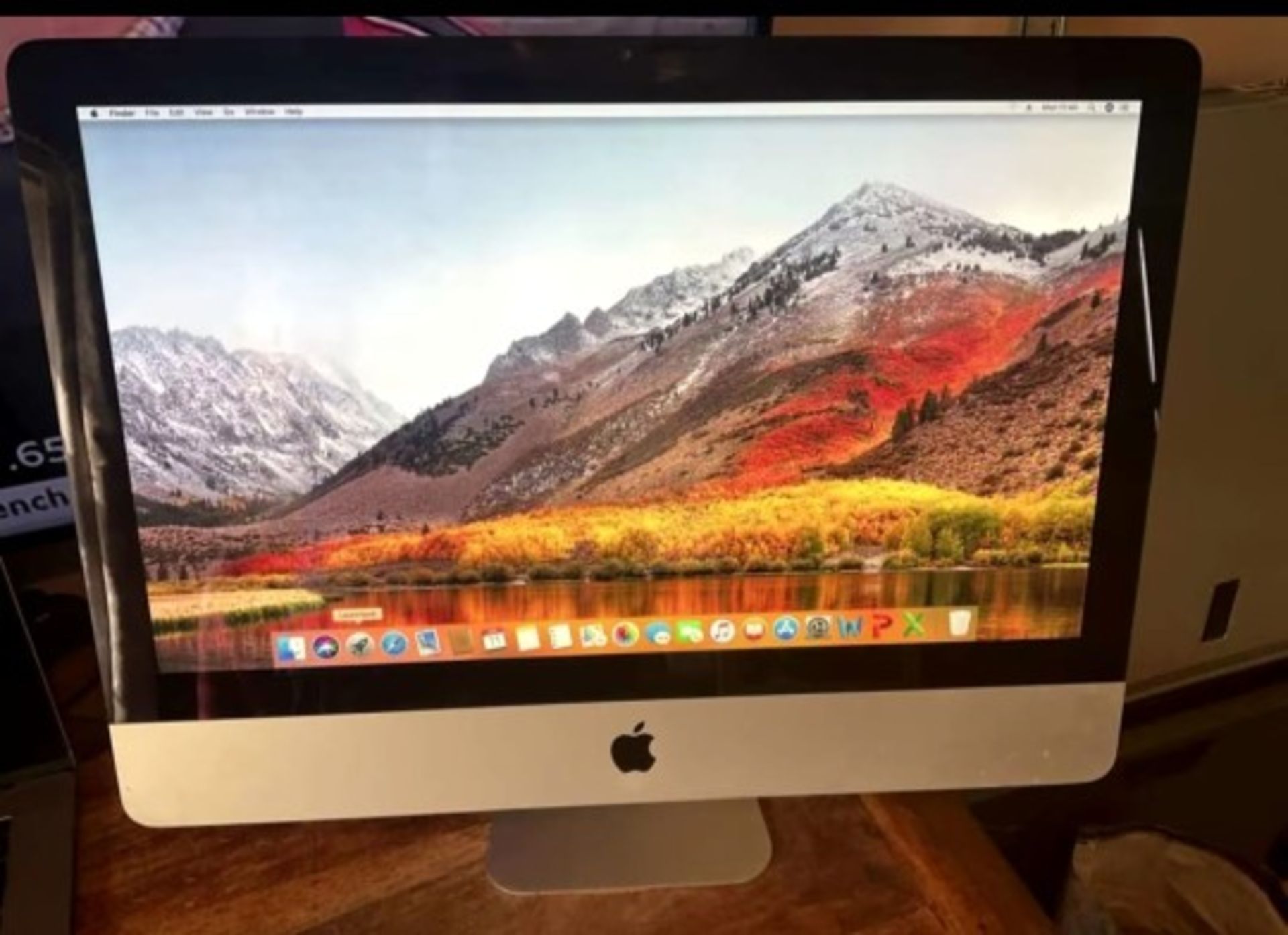 APPLE IMAC 21.5'' C2D 4GB 500GB GeForce. Complete Reset With Mac OS X, And Microsoft Office Pre - Image 2 of 2