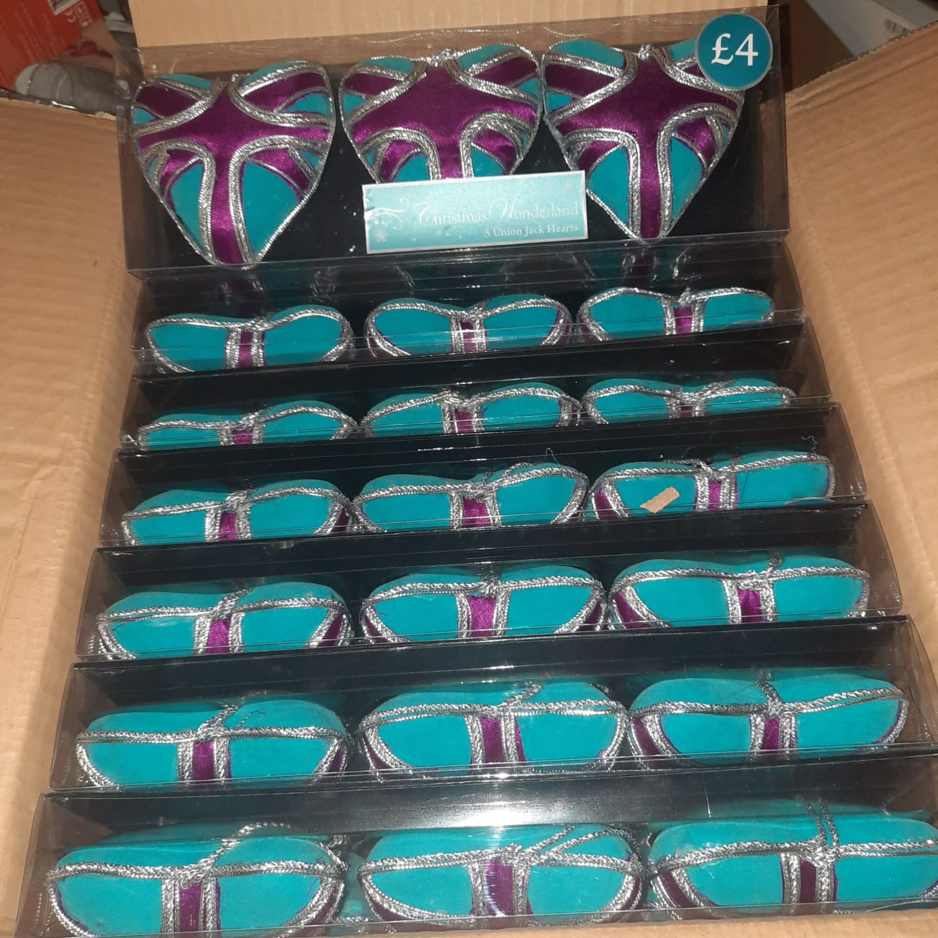 X 24 PACKS OF 3 CHRISTMAS UNION JACK HEART - TOTAL RRP £96.