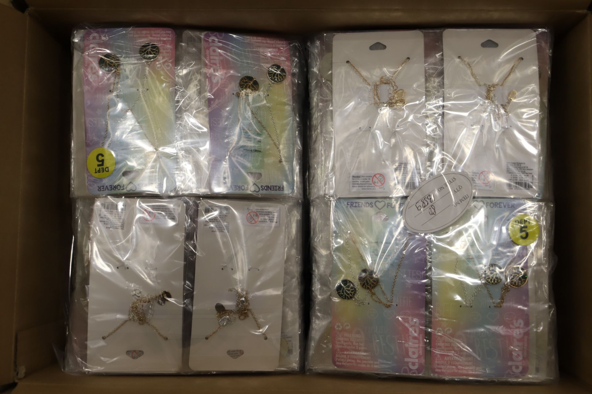 1 x Mixed pallet = approx 21 boxes of Claire's Accessories Grade A stock. - Image 2 of 3