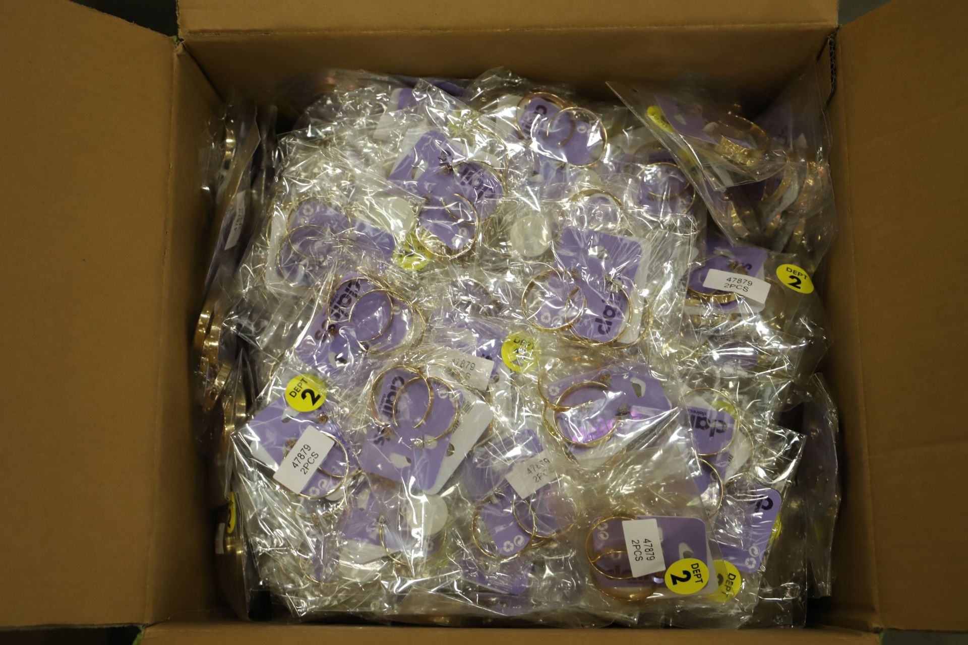 1 x Mixed pallet = approx 19 boxes of Claire's Accessories Grade A stock. - Image 2 of 3