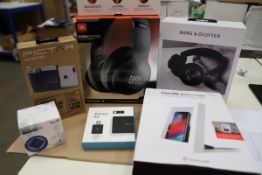 Mixed box of 21 x items including Activity trackers and Headphones. Approx total RRP £1667