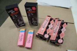 Mixed box of 27 x Benefit Beauty/Cosmetics. Approx total RRP £608