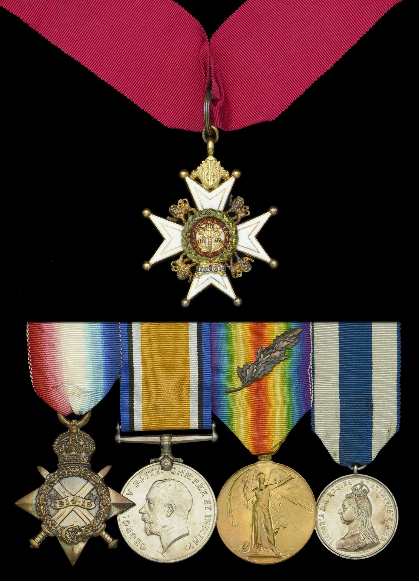 Groups and Single Decorations for Gallantry