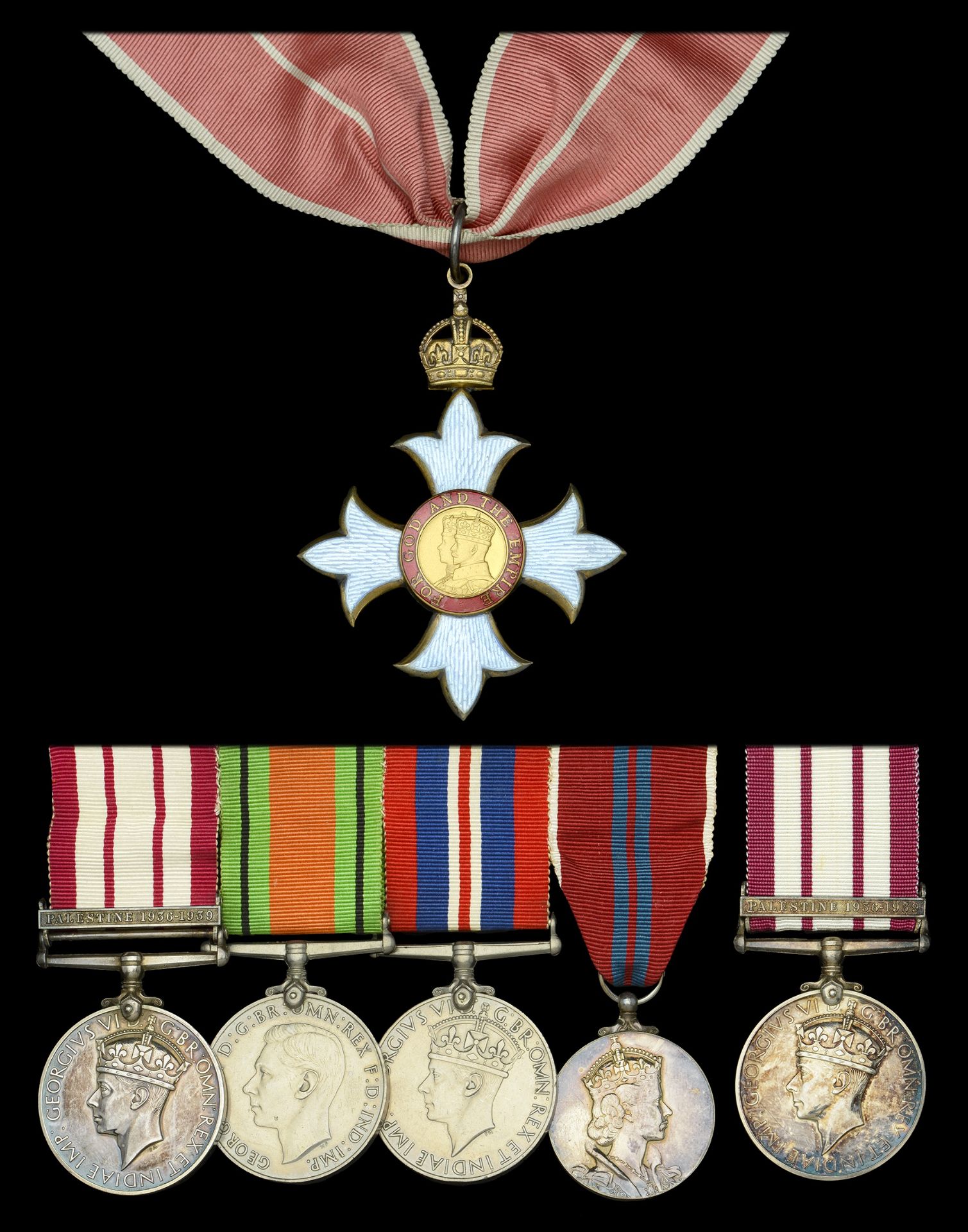 Groups and Single Decorations for Gallantry