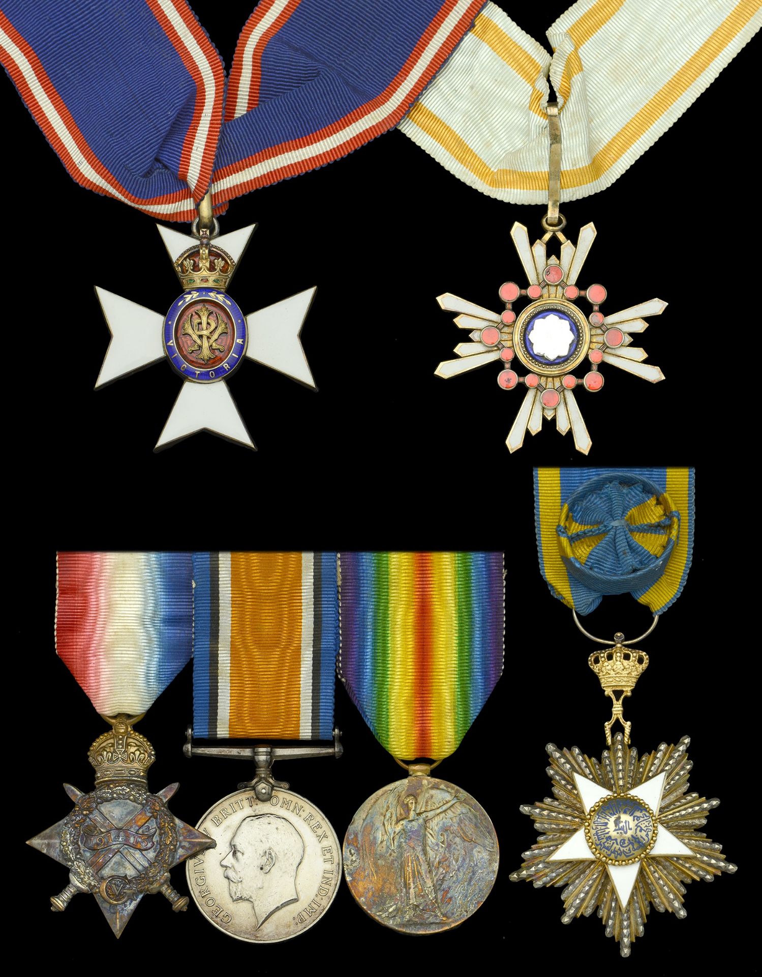 Groups and Single Decorations for Gallantry