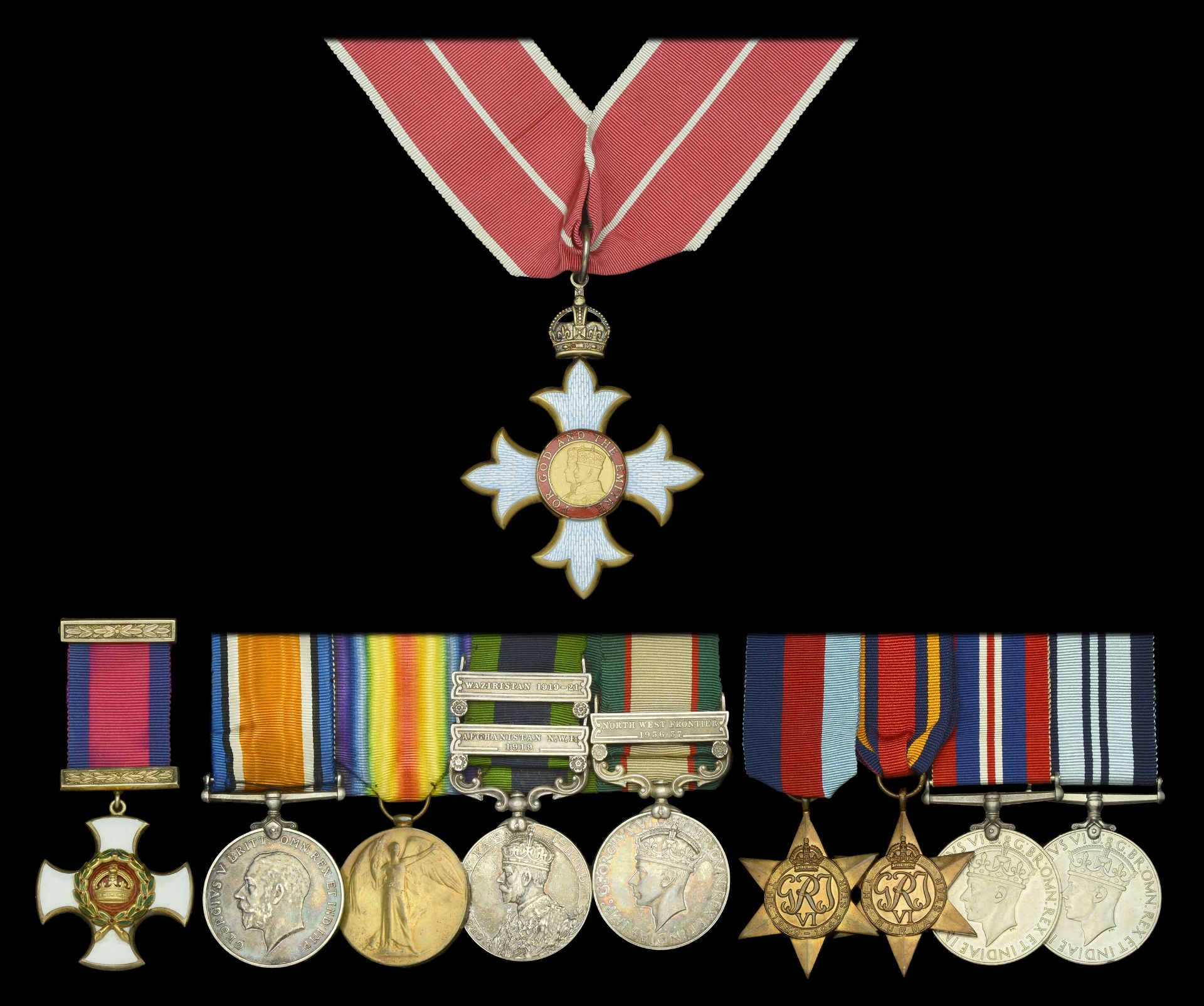 Groups and Single Decorations for Gallantry