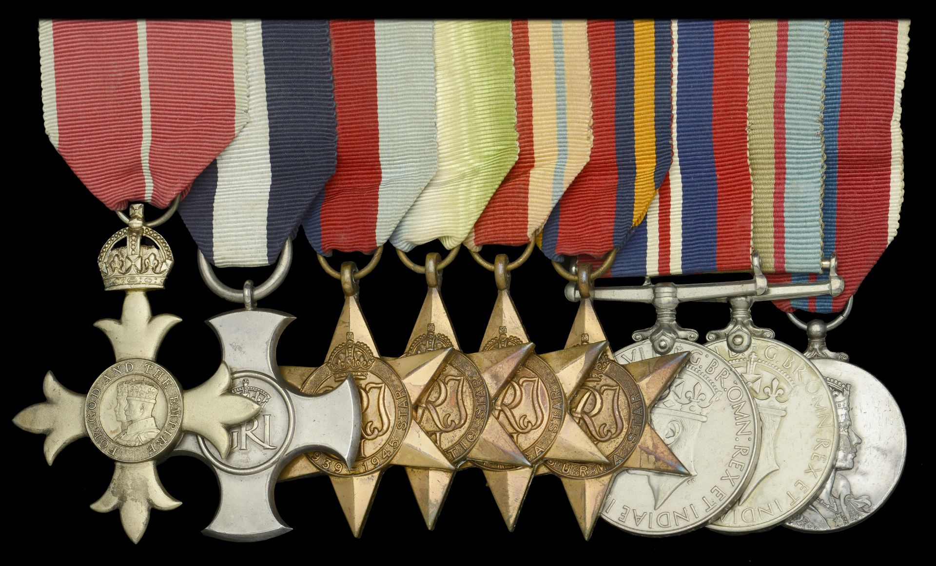 Groups and Single Decorations for Gallantry