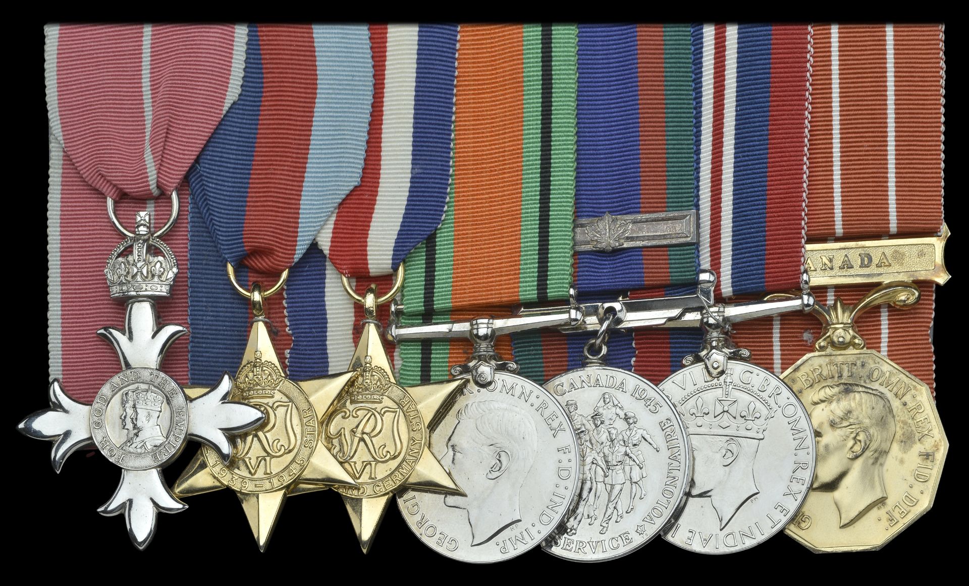 Groups and Single Decorations for Gallantry