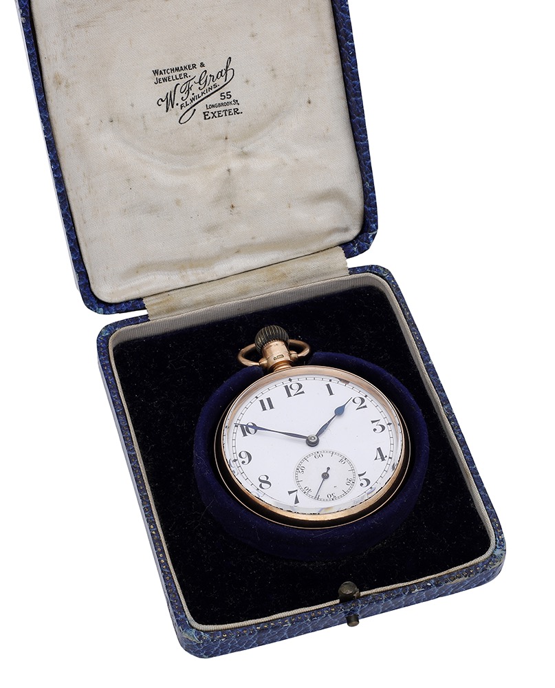 Swiss. A gold open-faced keyless watch with Albert chain, 1926. Movement: cal. 37, manual windin... - Image 2 of 5