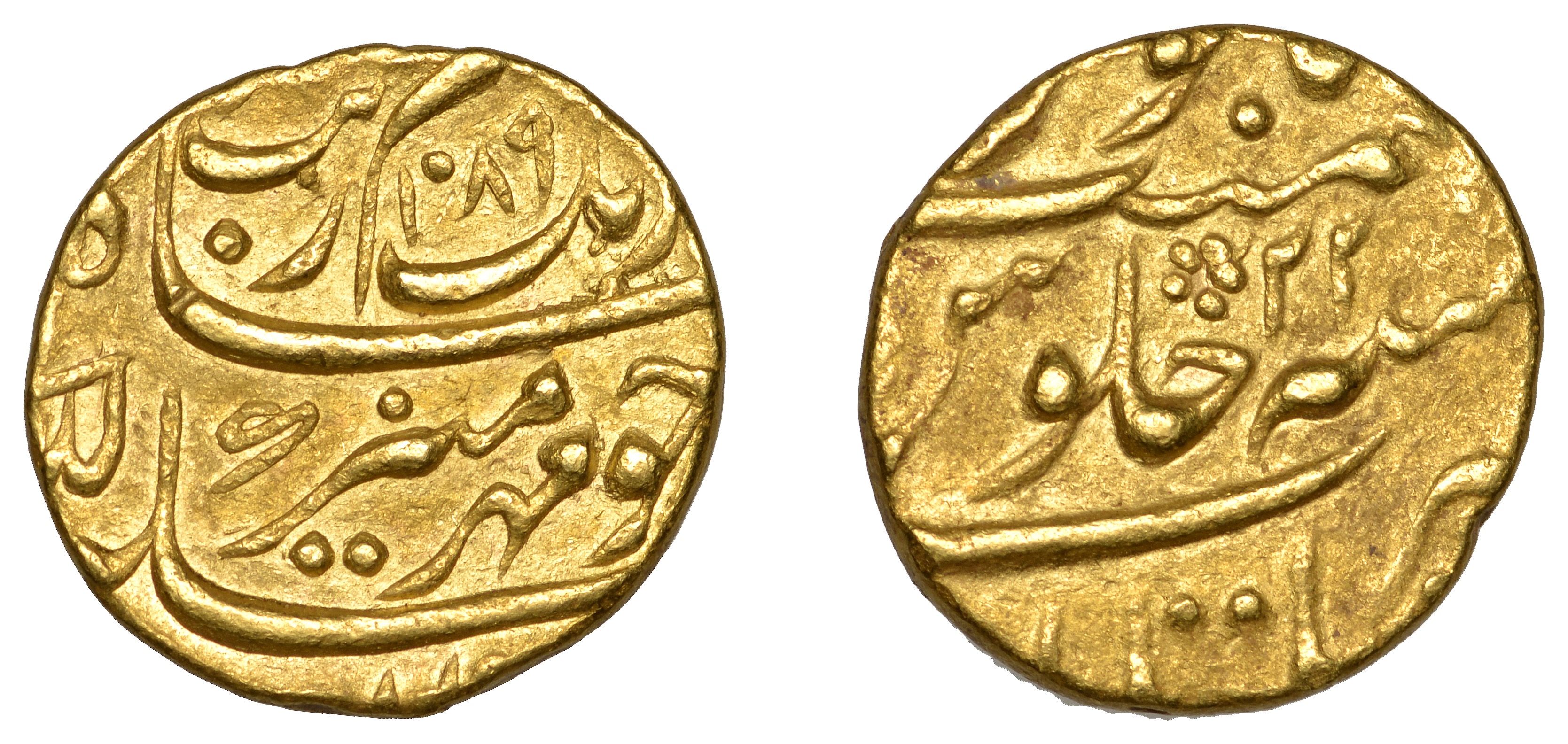 Mughal Empire, Aurangzeb, Mohur, Multan 1089h, yr 22, 10.93g/9h (KM 315.36; ICV 4284). Very...