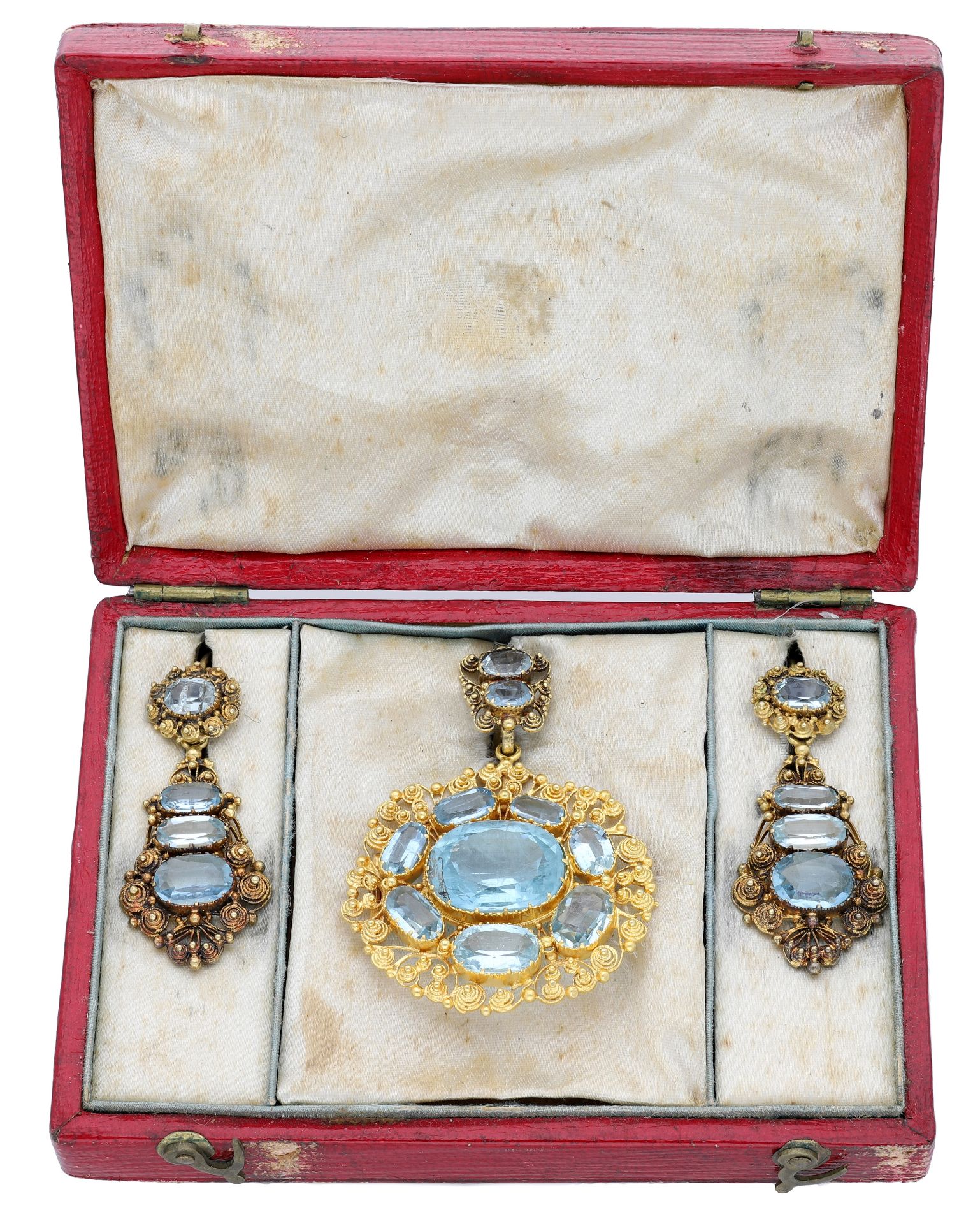A Georgian aquamarine pendant / brooch and earring suite, set with a cluster of cushion-shap... - Image 3 of 4