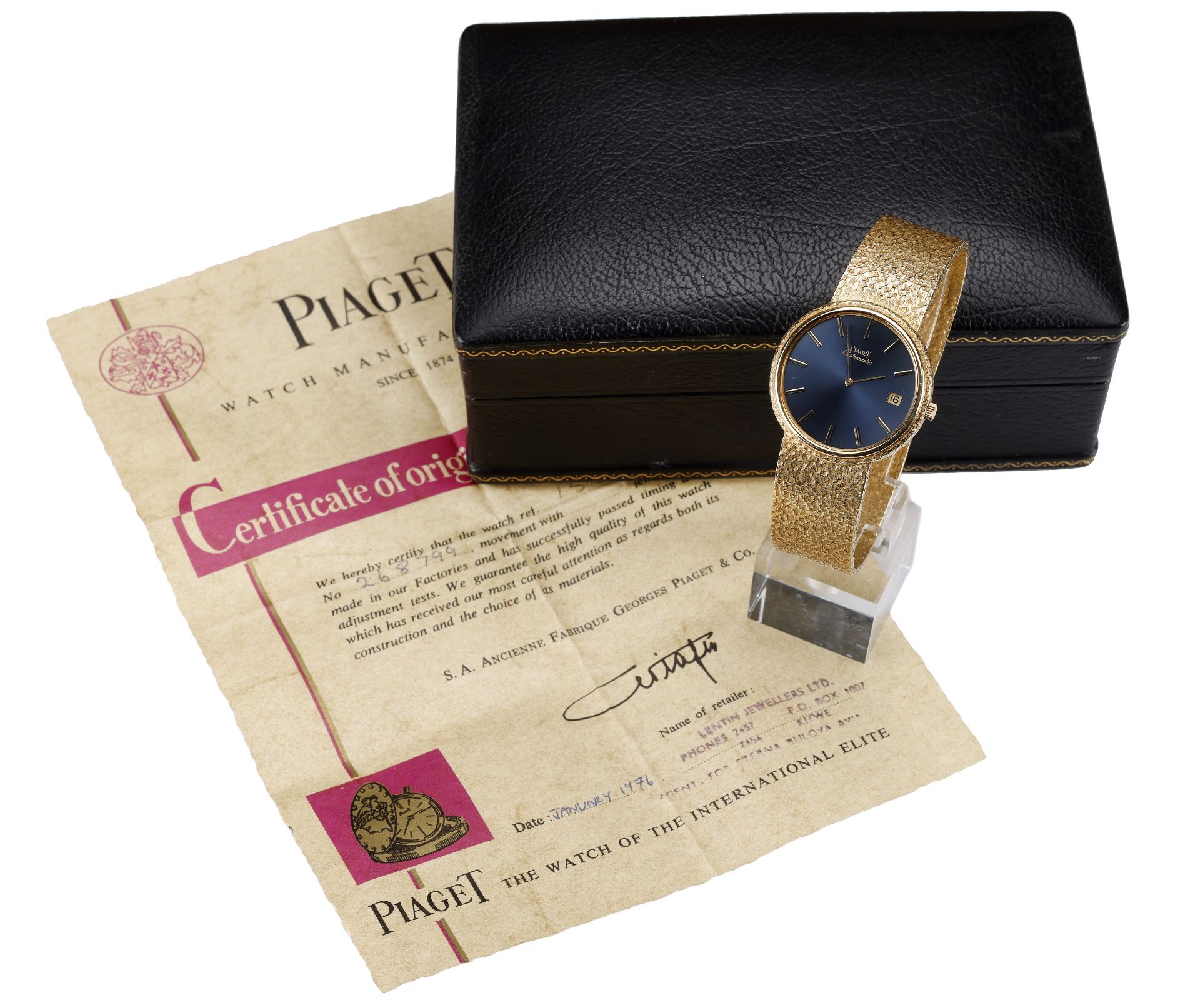 Piaget. A gold automatic bracelet watch with date, Ref. 13332, circa 1976. Movement: cal. 1... - Image 3 of 4