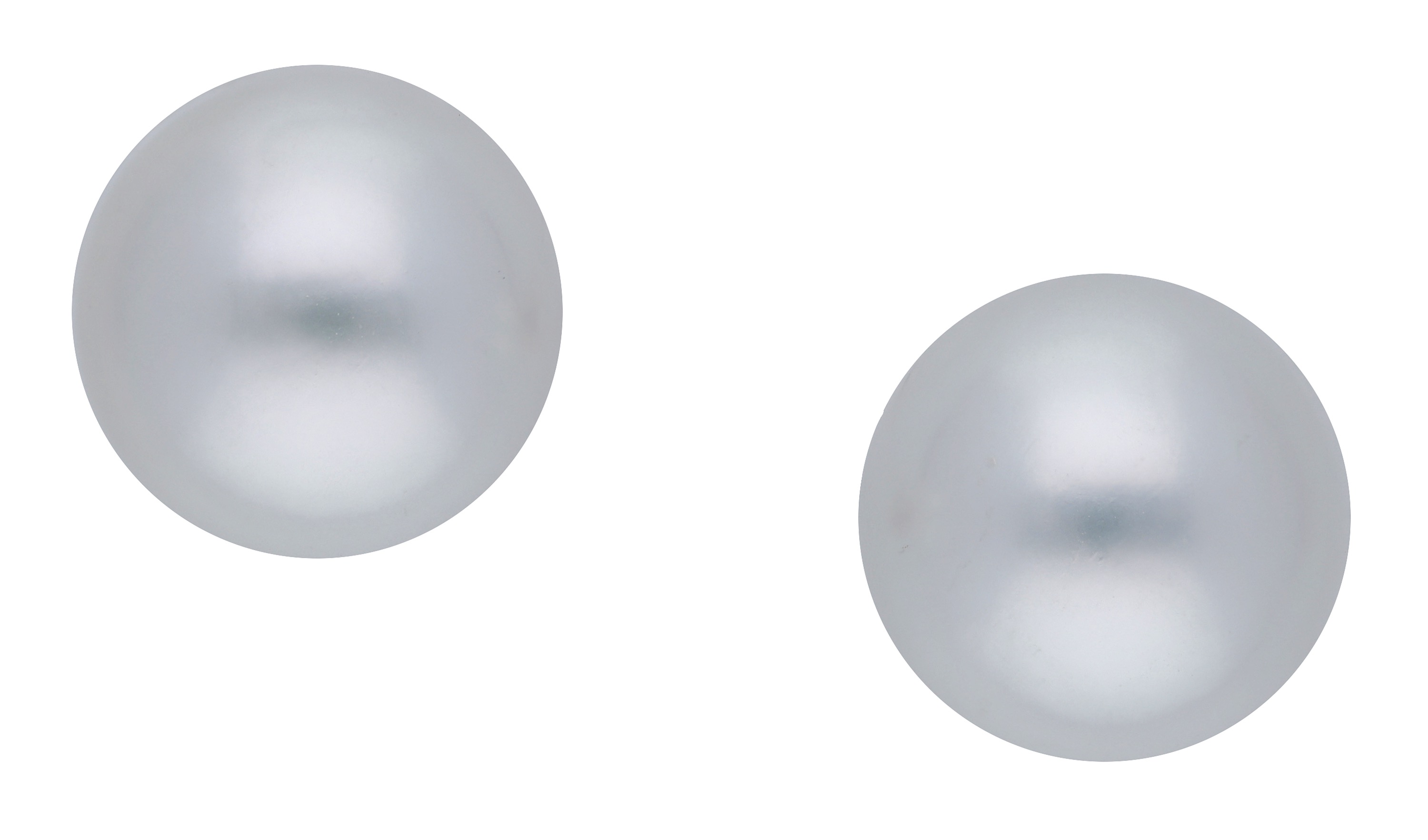 A pair of cultured pearl ear studs, with silver-pink overtones, to post fittings, diameter 1...