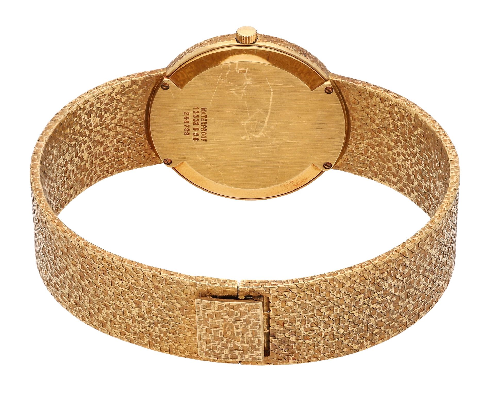 Piaget. A gold automatic bracelet watch with date, Ref. 13332, circa 1976. Movement: cal. 1... - Image 2 of 4