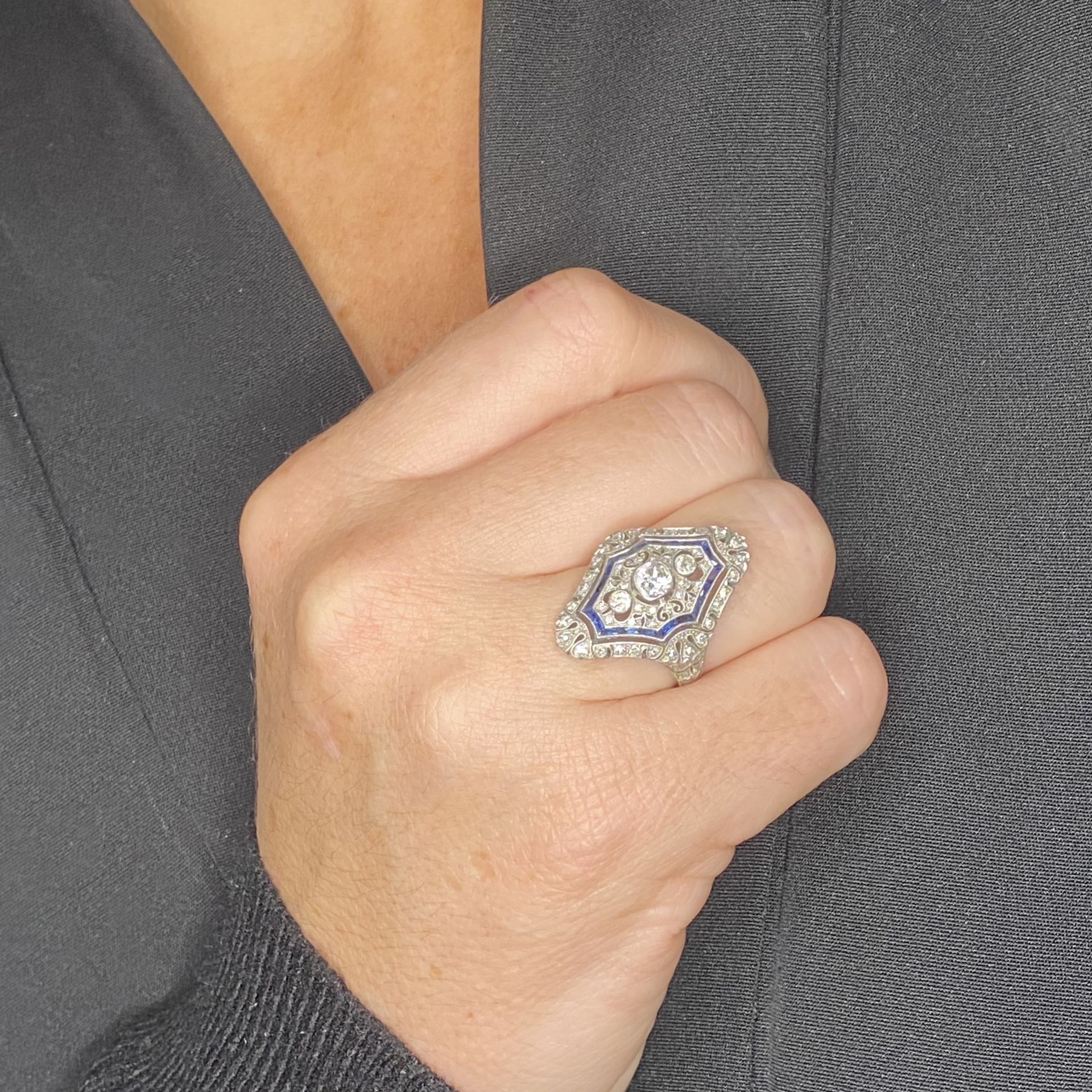 A sapphire and diamond dress ring, the finely pierced plaque set with old brilliant and sing... - Image 4 of 4