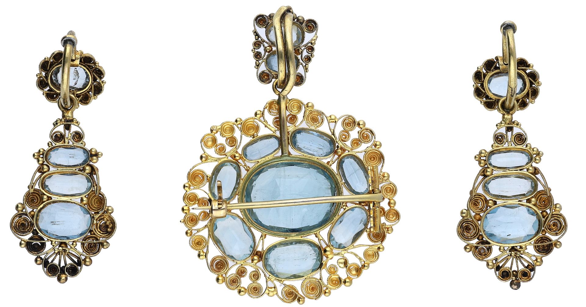 A Georgian aquamarine pendant / brooch and earring suite, set with a cluster of cushion-shap... - Image 2 of 4