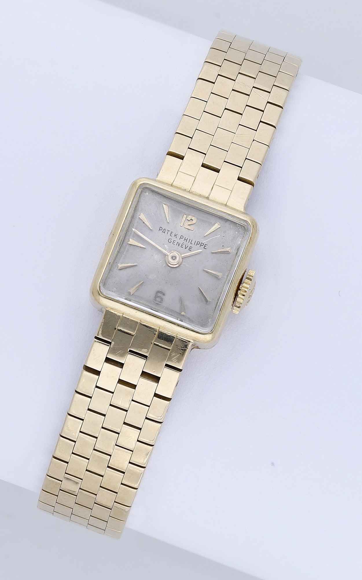 Patek Philippe. A lady's gold bracelet watch, Ref. 3086/4, circa 1960. Movement: manual win...