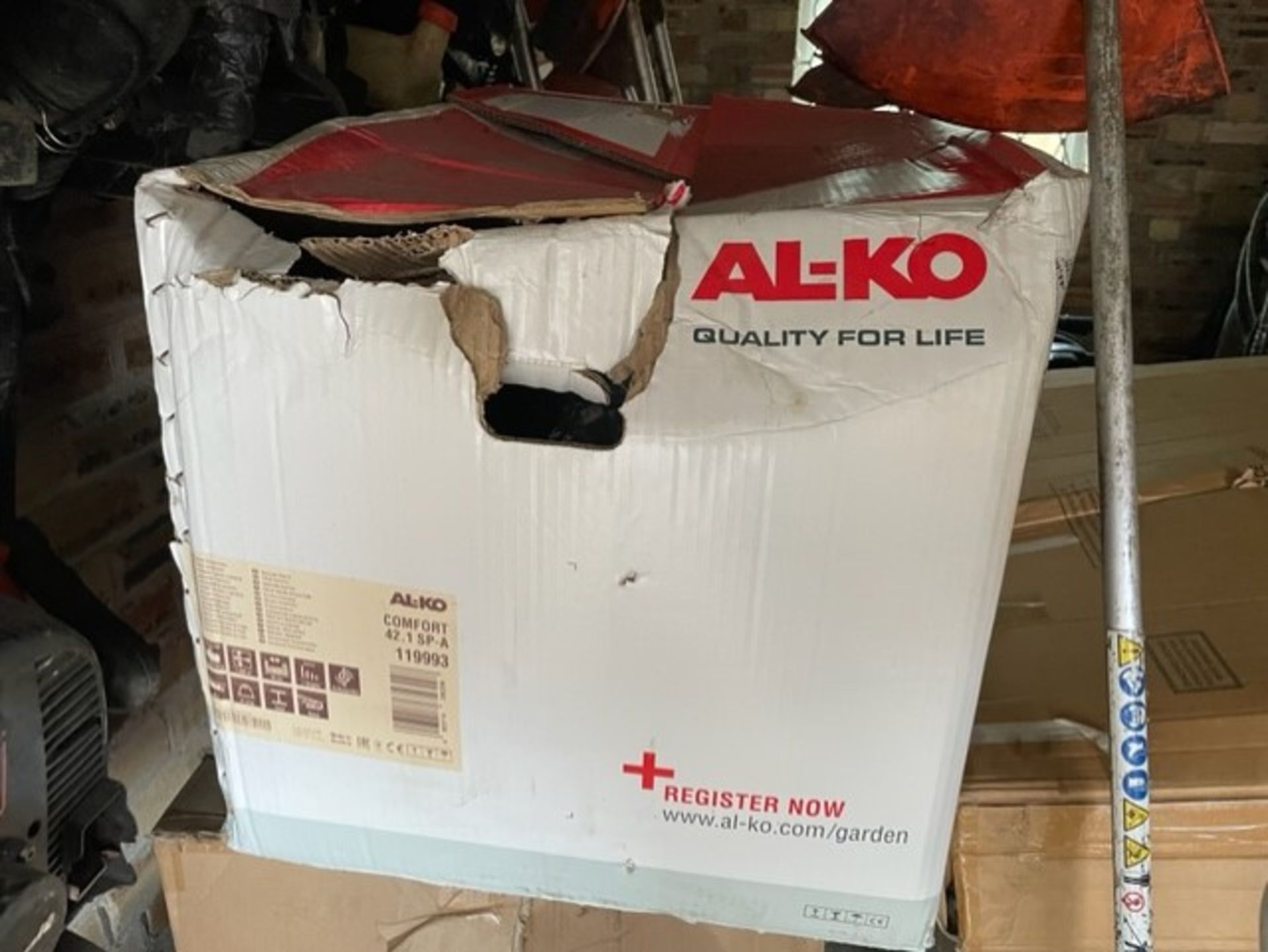Alko comfort 42.1 sp-A still in box unused over £400 new to purchase