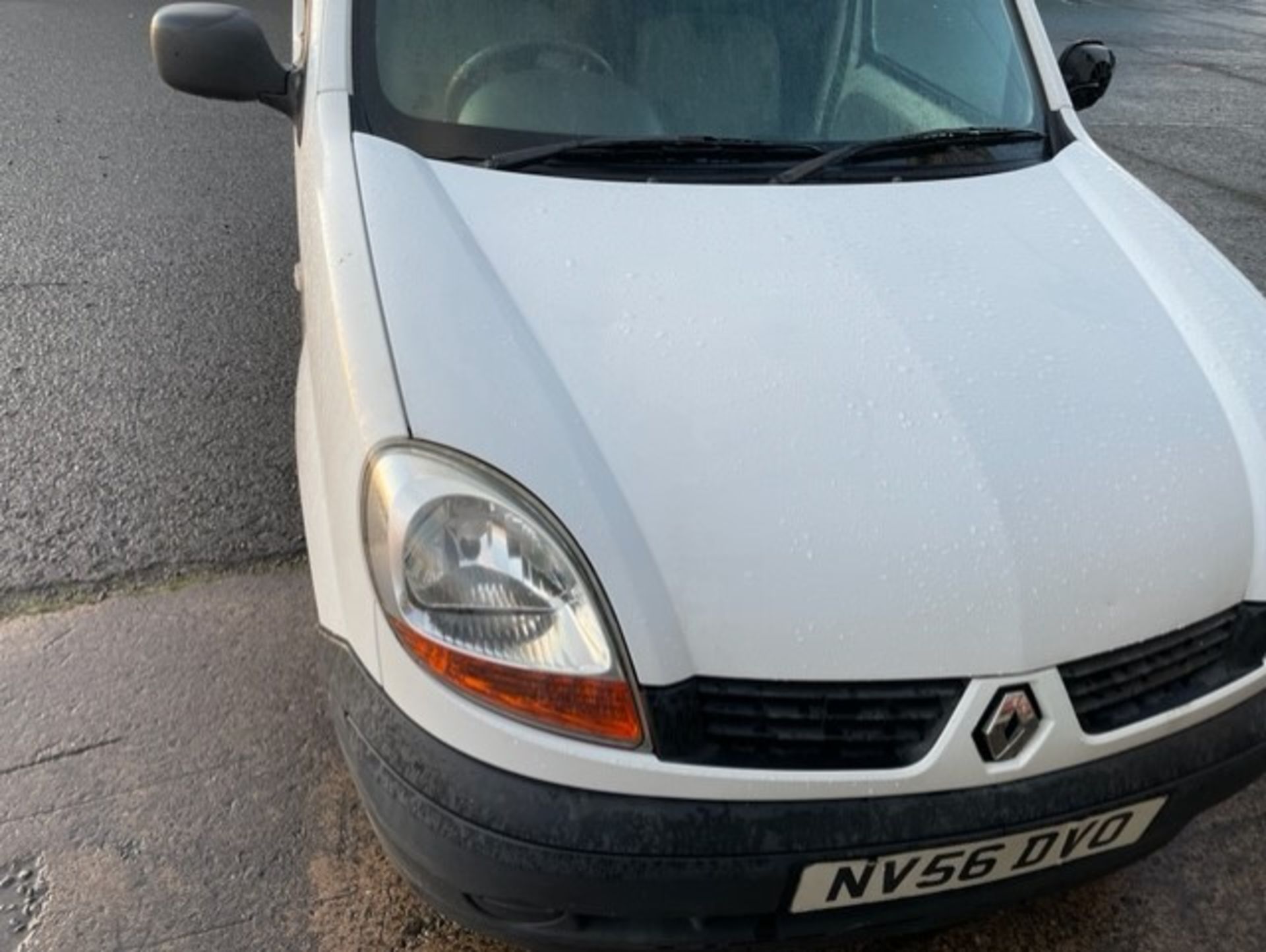 Renault kangoo good little van tested 150k miles nothing wrong with it clean straight little van - Image 2 of 9