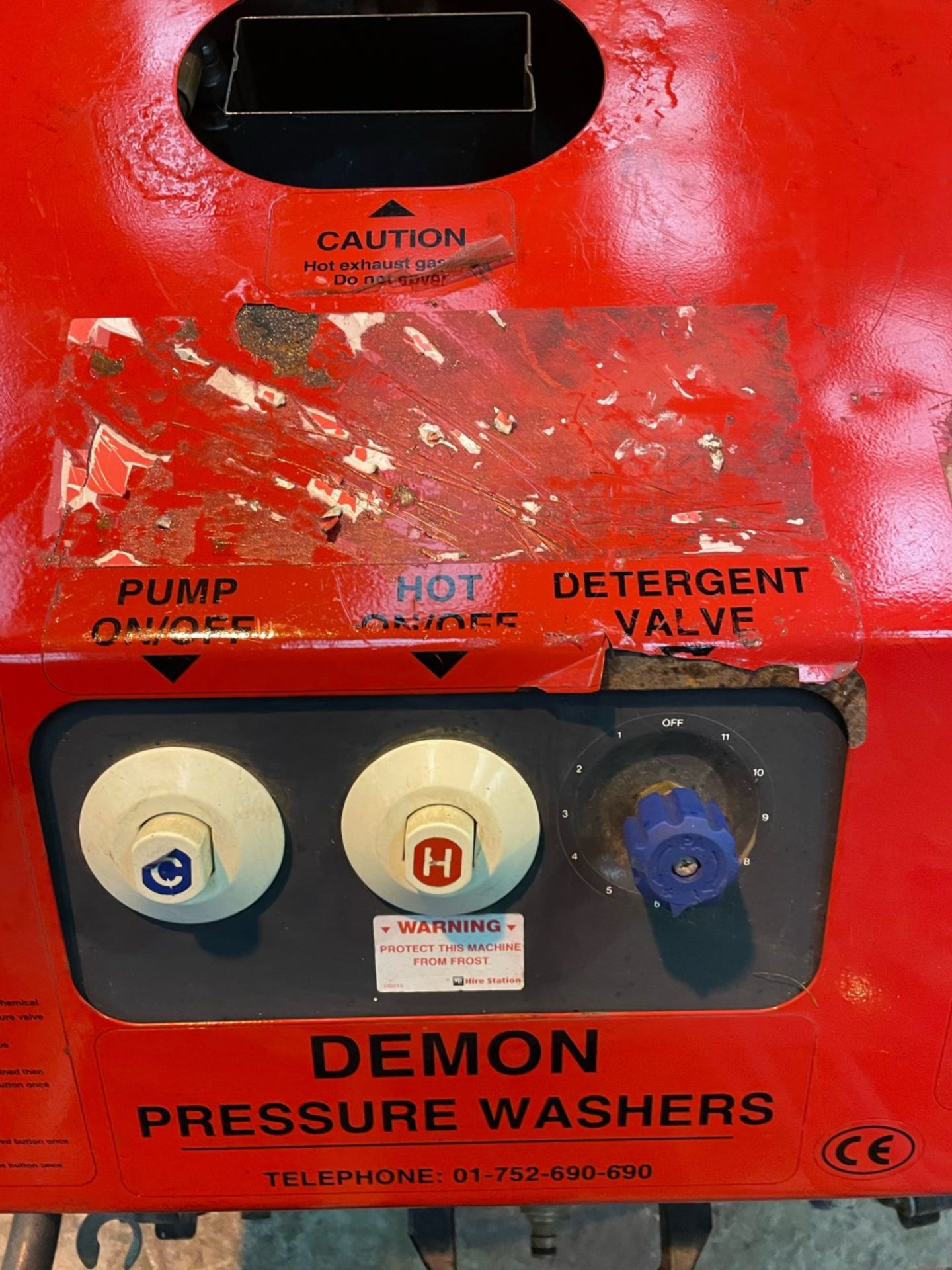 Demon tempest hot and cold pressure washer 230v - Image 4 of 4