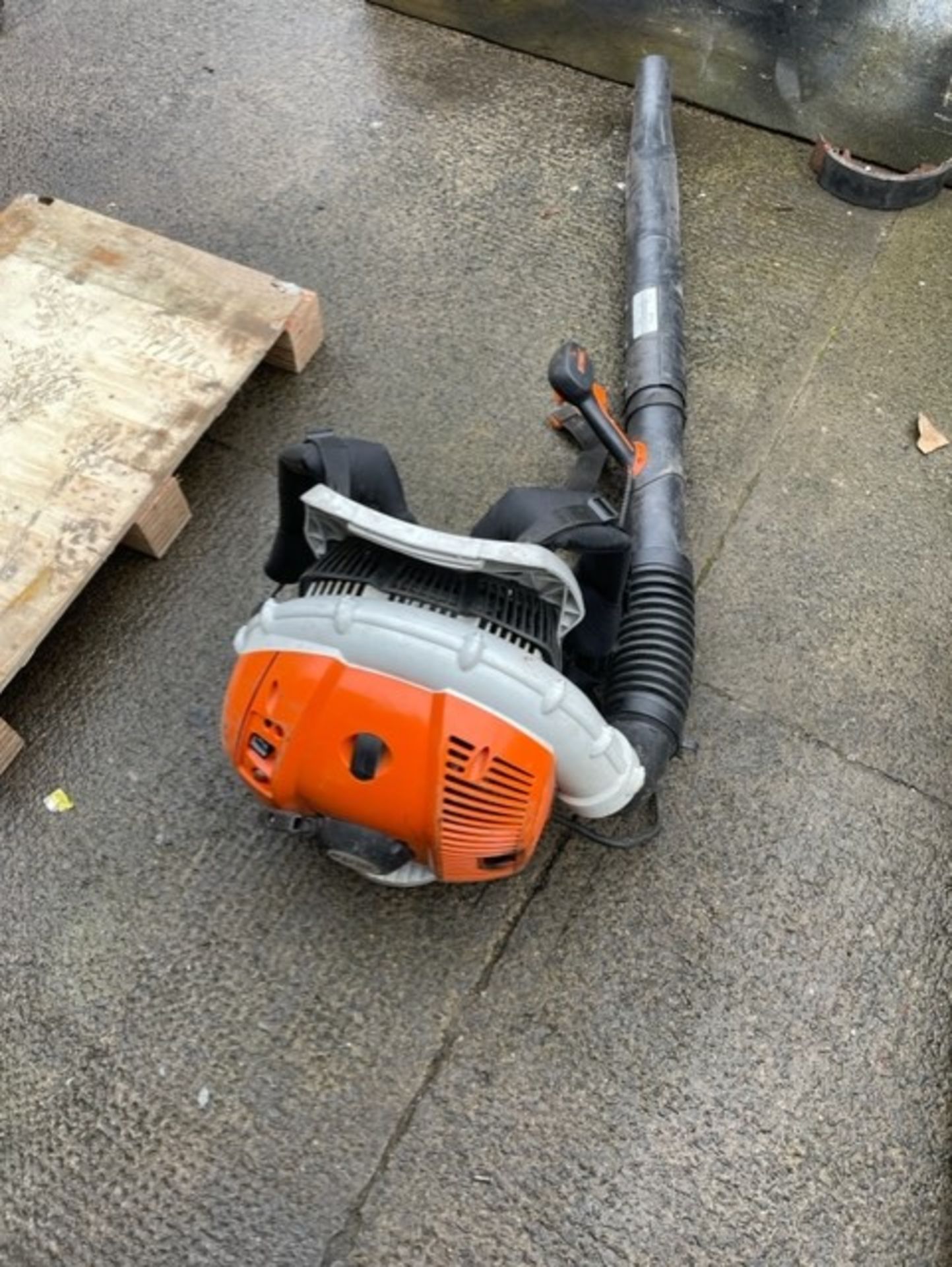 Stihl br600 back pack blower in good condition 2020 model