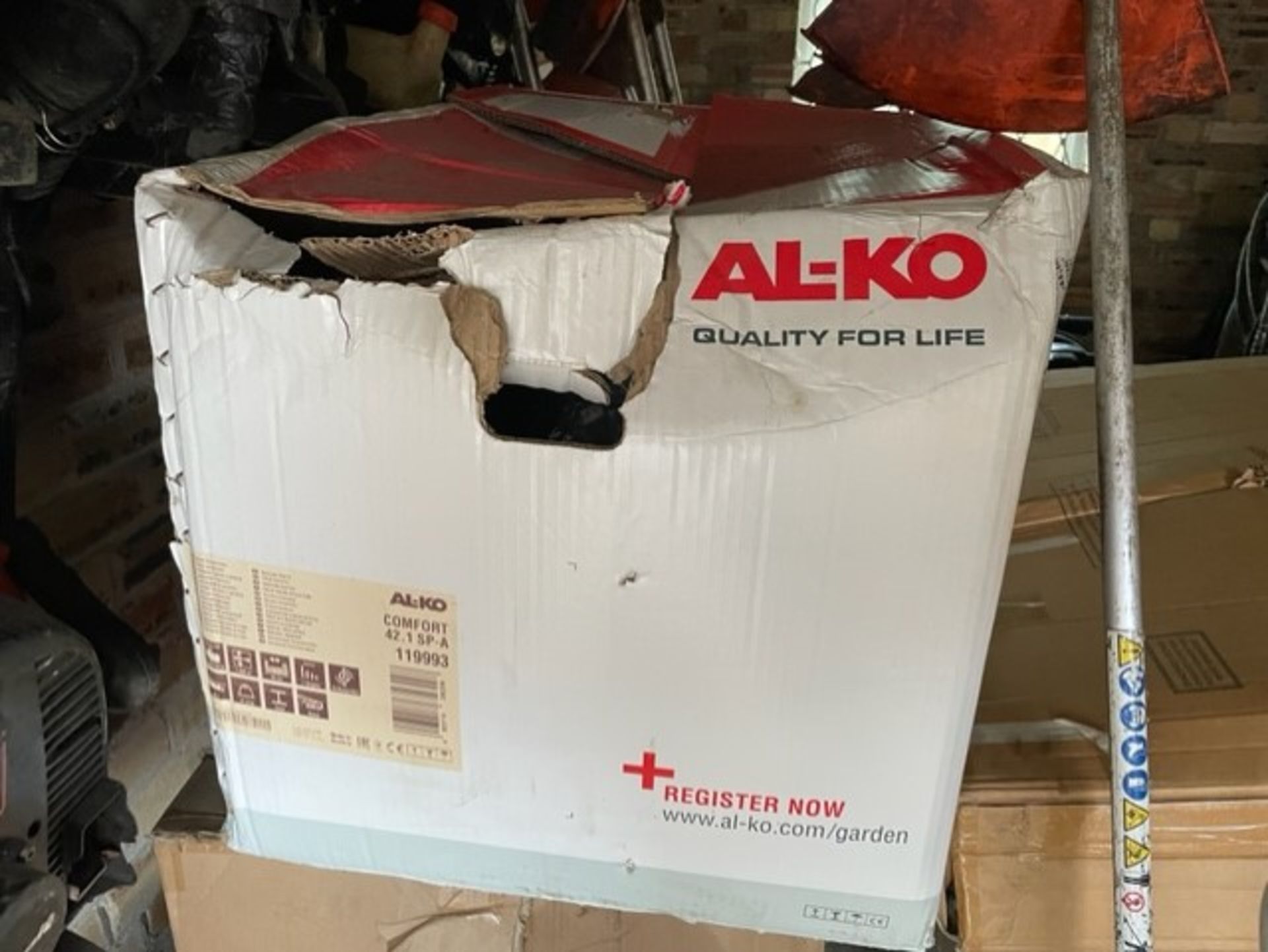 Alko comfort 42.1 sp-A still in box unused over £400 new to purchase - Image 2 of 2