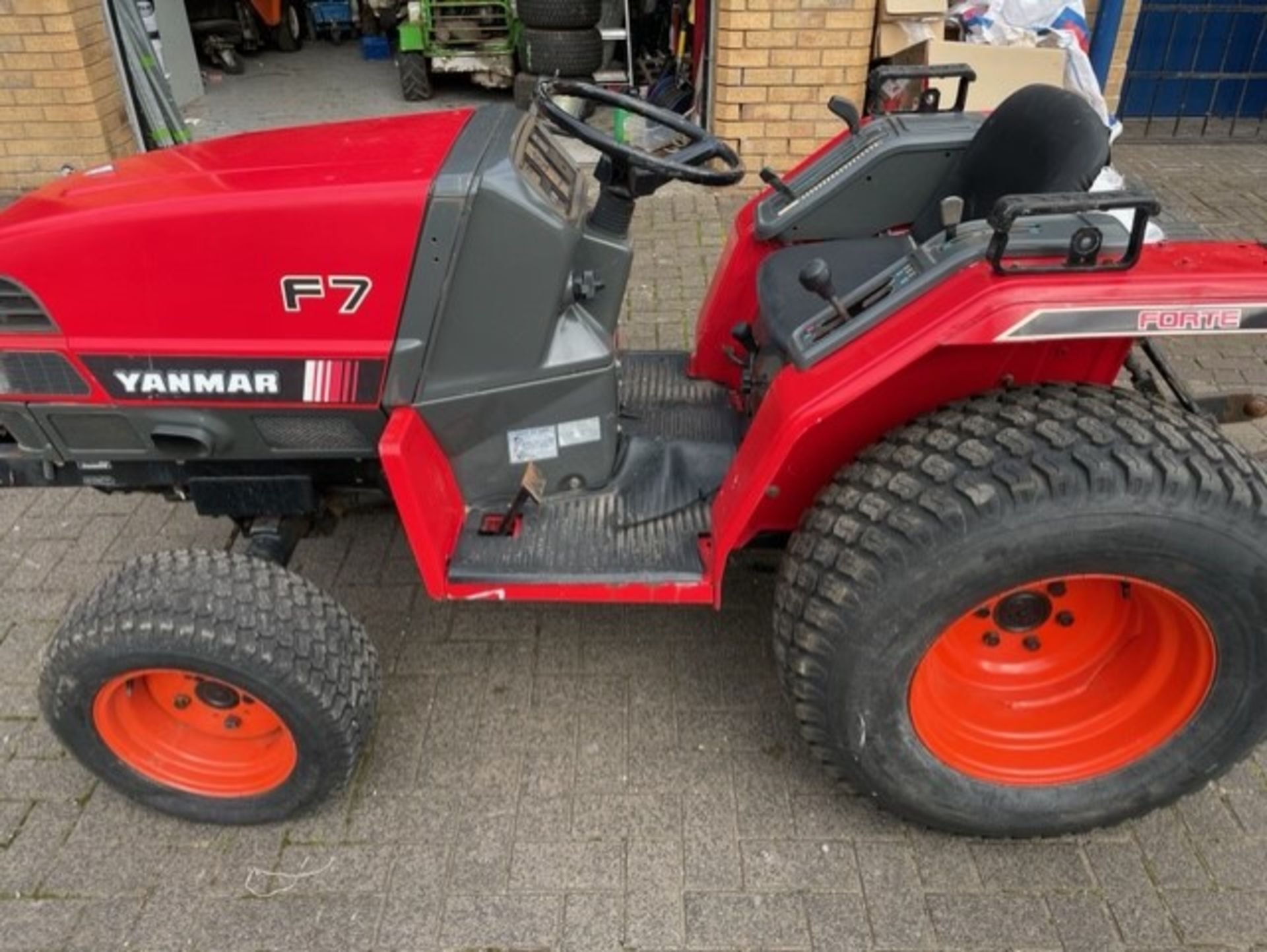 yanmar 22 horse tractor 1200 hours in full working order video can be sent to serious bidders