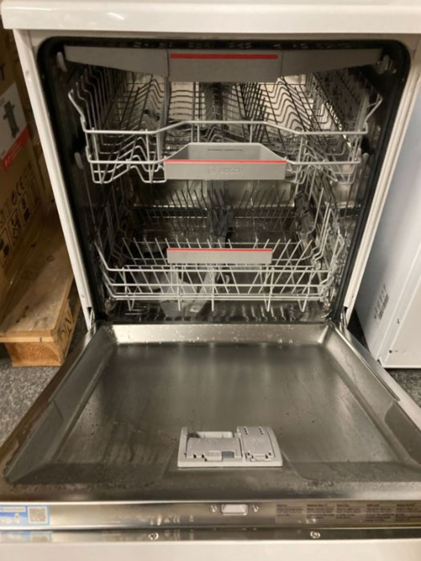 1 X BOSCH SERIE 4 SMS4HCW40G/13 FREESTANDING DISHWASHER, WHITE / UNTESTED CUSTOMER RETURN. APPEARS - Image 2 of 2