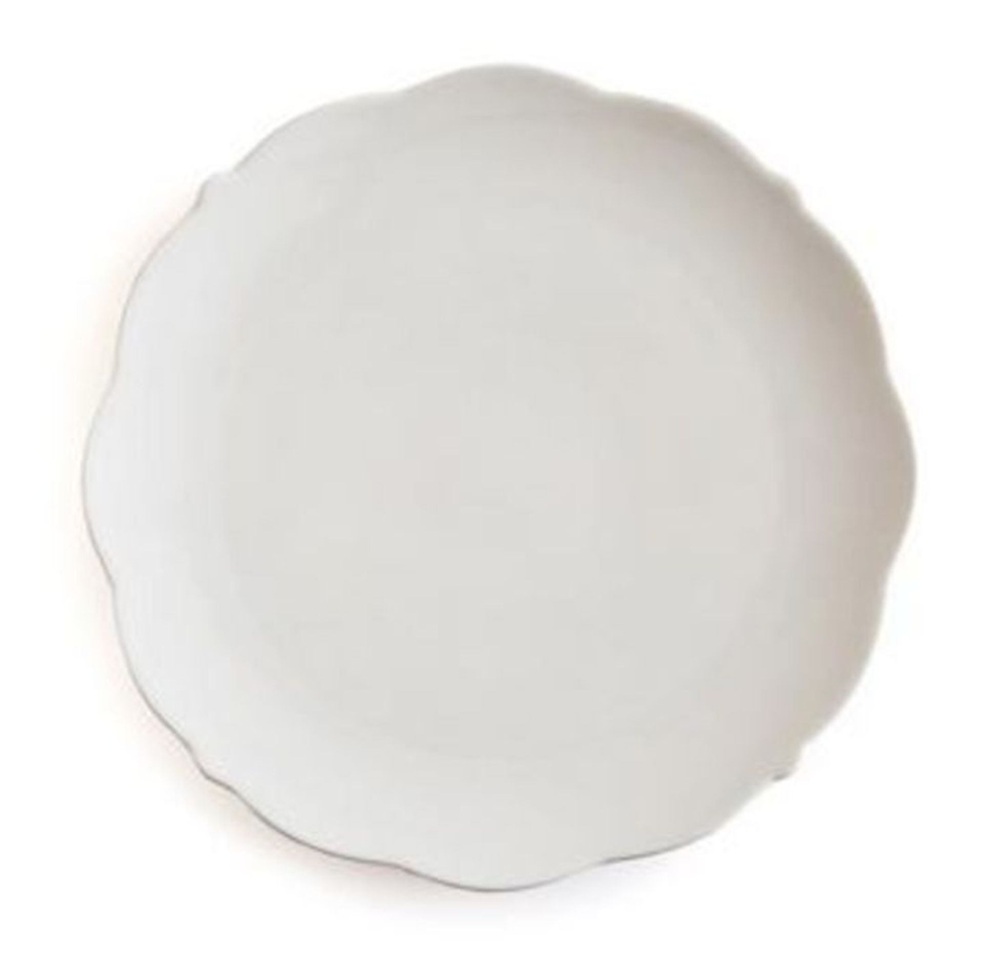 SET OF 4 HIRÈNE PORCELAIN PLATES WHITE / CUSTOMER RETURN. GRADE B, ONE CHIPPED PLATE