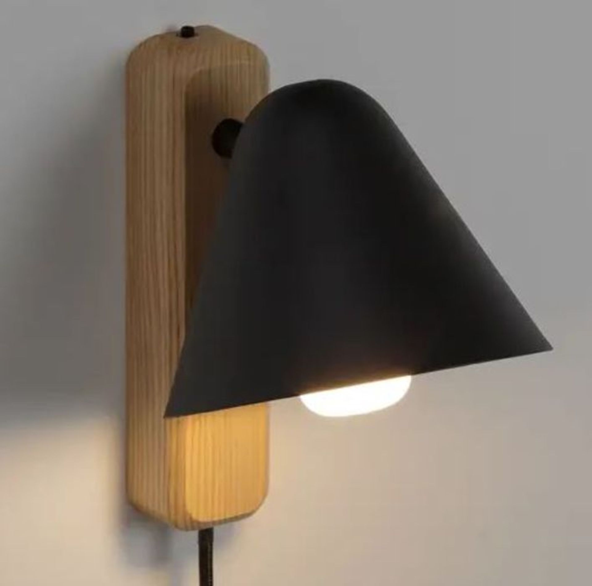 COTAPI CONTEMPORARY WALL LIGHT IN ASH & METAL / RRP £75.00 / CUSTOMER RETURN. GRADE A