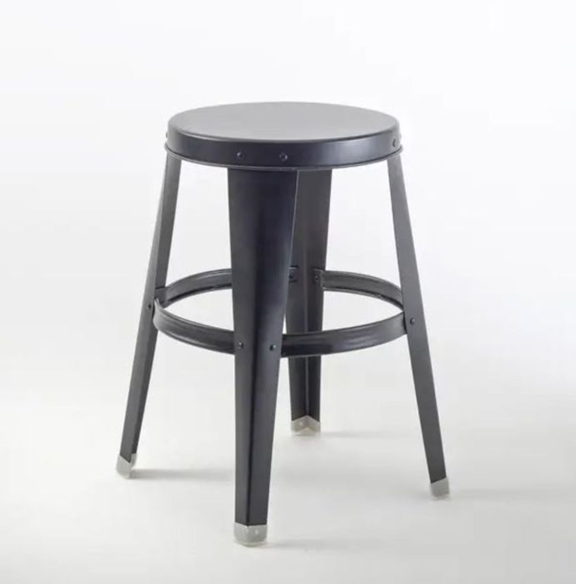 BENDO GALVANISED STEEL STOOL / RRP £42.00 / CUSTOMER RETURN. GRADE A/B, ONE PAINT CHIP/SCUFF VISIBLE