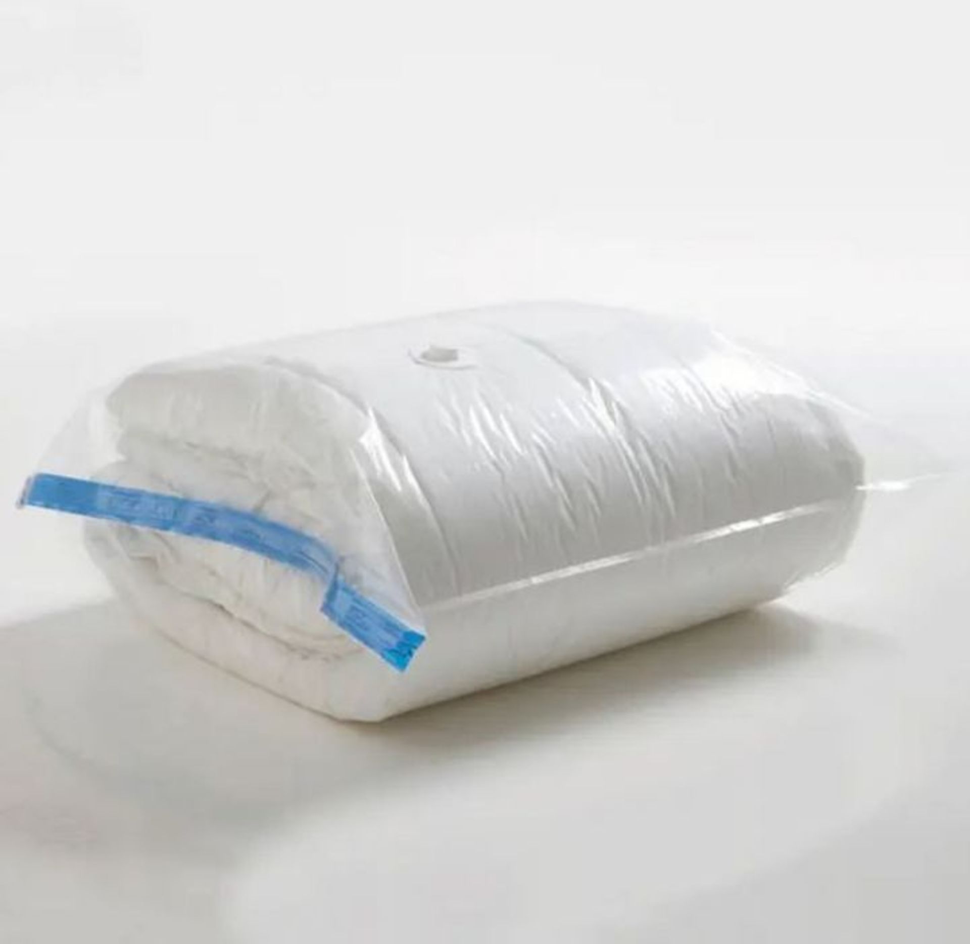 VACUUM STORAGE BAGS SET OF 2 / RRP £20.00 / CUSTOMER RETURN. GRADE A