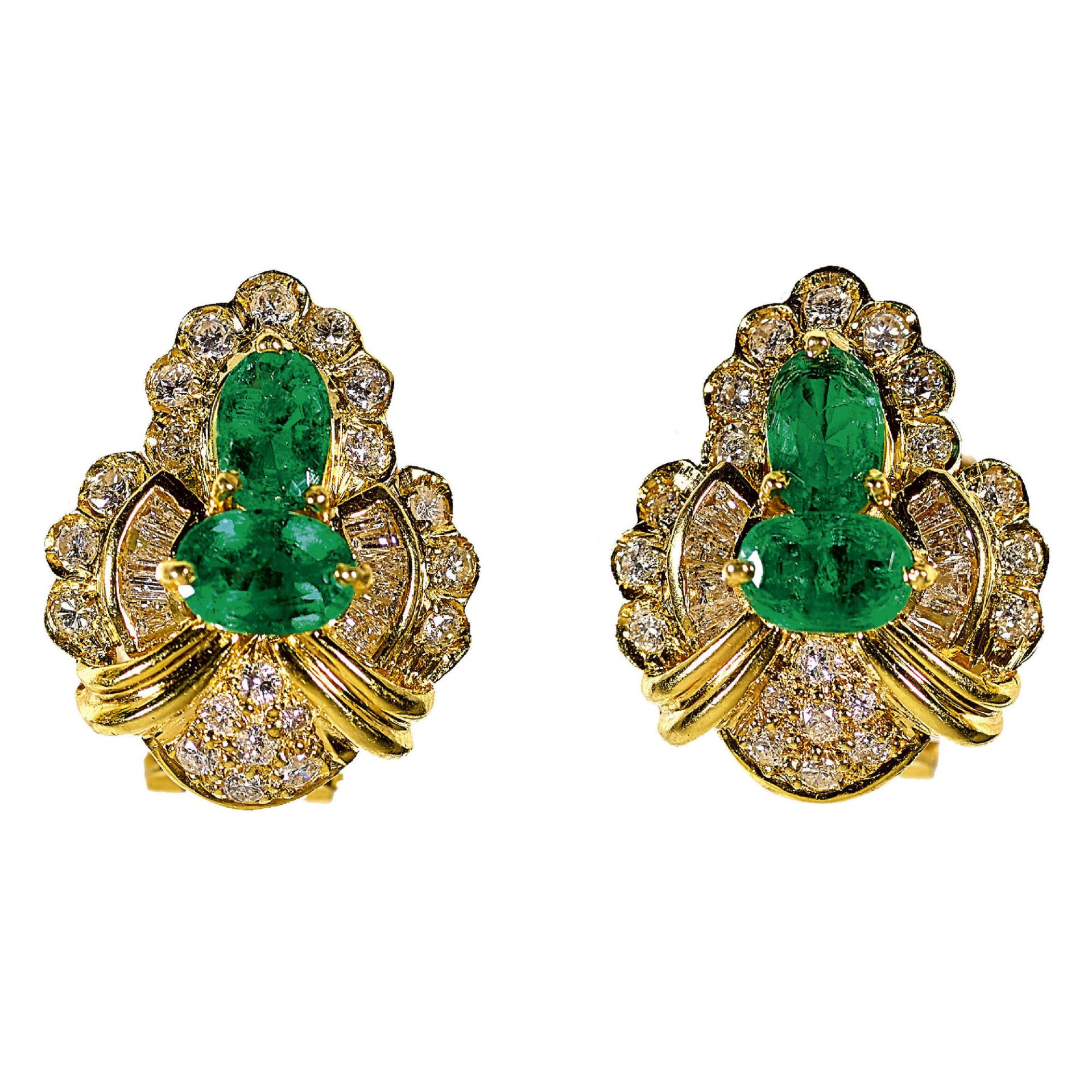 SMARAGD-DIAMANT-OHRSTECKER / Emerald-diamond earrings