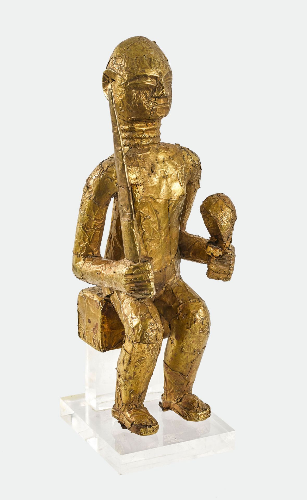 GHANA: Sitzende Figur mit Schwert, Fante.