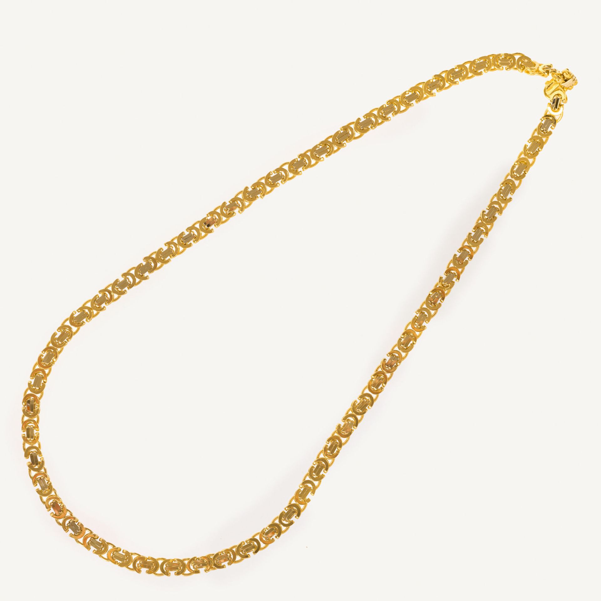 GOLD-COLLIER