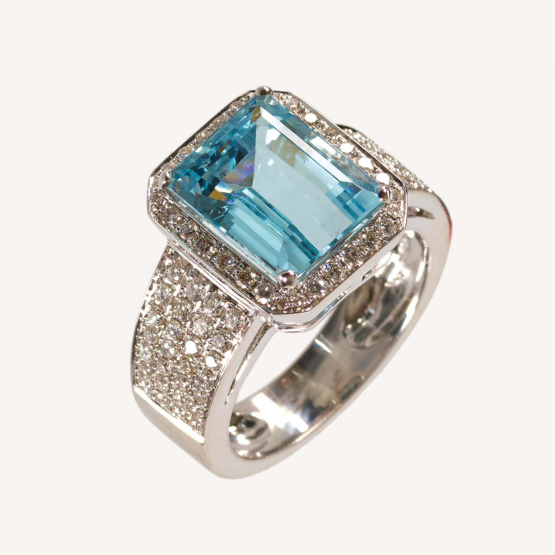 AQUAMARIN-BRILLANT-RING