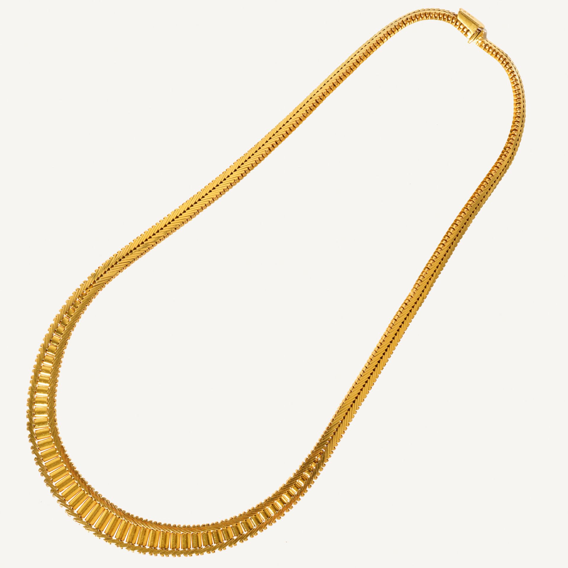 GOLD-COLLIER