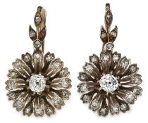 Paar Diamant-Blüten-Ohrhänger um 1890